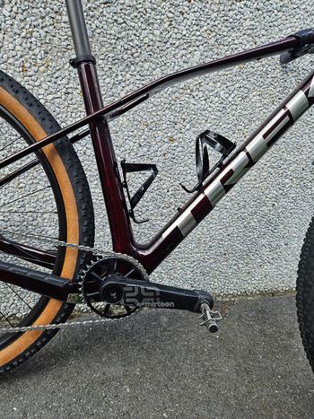 Used Trek Procaliber Shimano XTR 2025 Mountainbike, Red — image 5 of 16