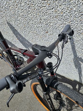 Used Trek Procaliber Shimano XTR 2025 Mountainbike, Red — image 13 of 16