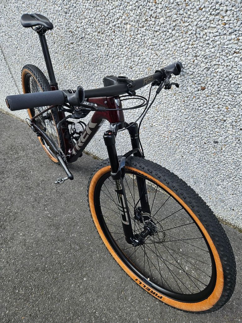 Used Trek Procaliber Shimano XTR 2025 Mountainbike, Red — image 6 of 16