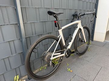 Käytetty Specialized Roubaix SRAM Rival eTap AXS 2024 Road & Gravel — kuva 2 / 9