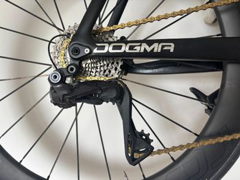 Used Pinarello DOGMA F DURA ACE Di2 2026 2026 Road & Gravel, Black — image 2 of 5