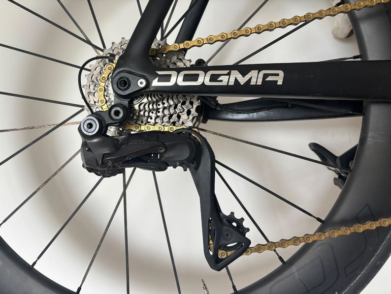 Used Pinarello DOGMA F DURA ACE Di2 2026 2026 Road & Gravel, Black — image 2 of 5