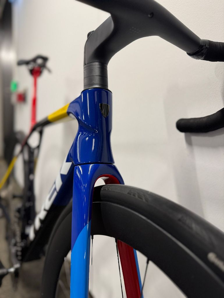 Used Trek Madone Shimano Ultegra Di2 2026 Road & Gravel, Rojo — image 11 of 14