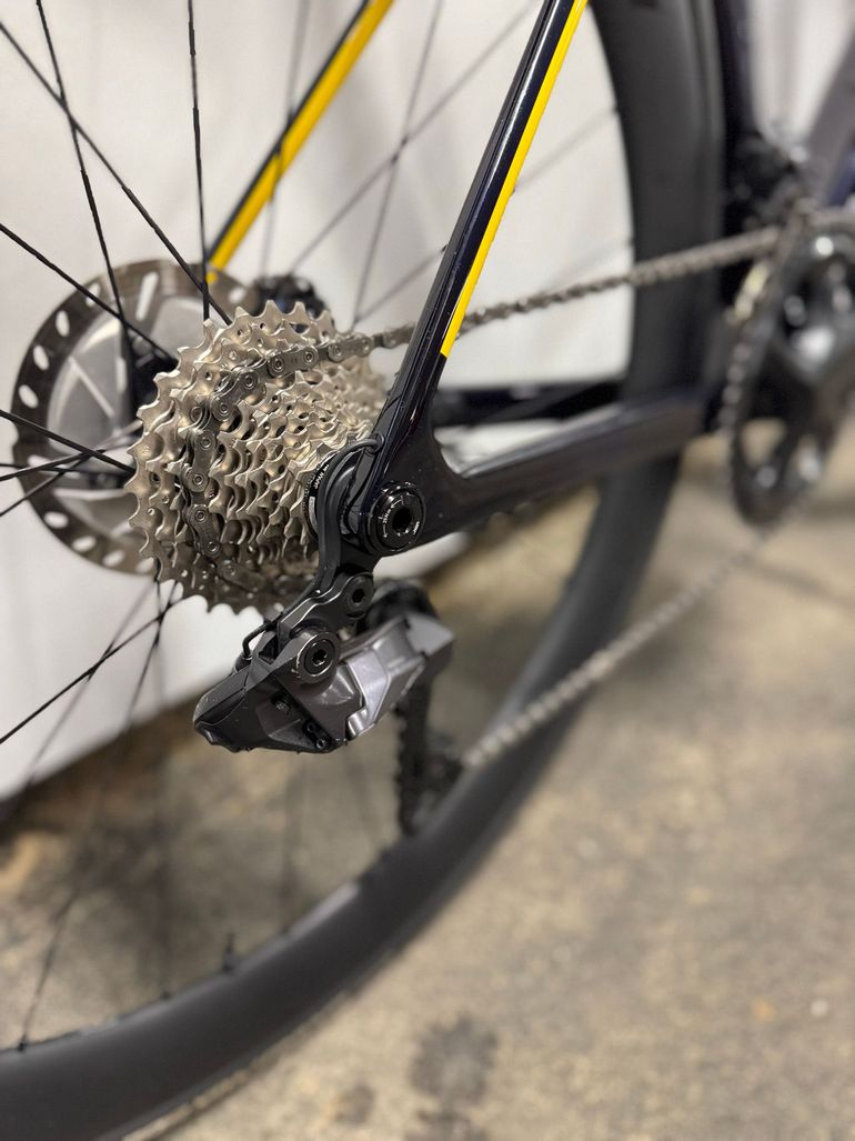 Used Trek Madone Shimano Ultegra Di2 2026 Road & Gravel, Rojo — image 6 of 14