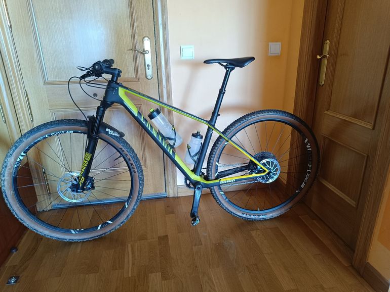 Used Canyon Exceed CF SL 7.0 Pro Race 2018 2018 Mountainbike — image 4 of 10