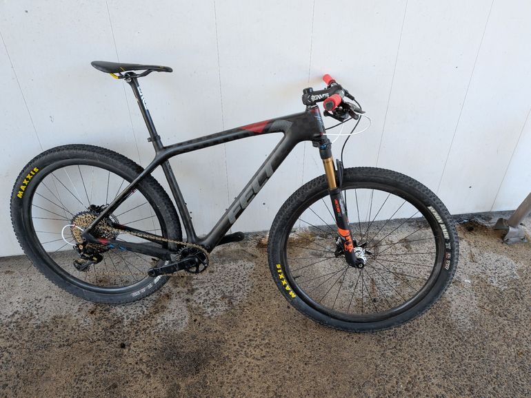 Used Felt NINE 1 2017 2017 Mountainbike, Light Gray, 29 — image 2 of 3