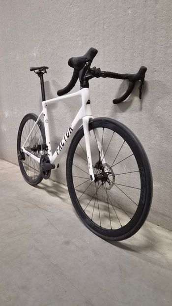 Used Factor Factor O2 105 Di2 2025 Road & Gravel, Weiß — image 3 of 3