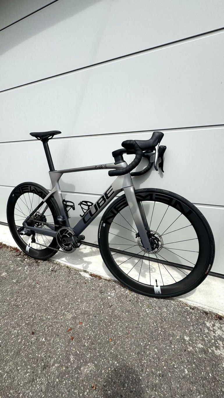 Used CUBE LITENING AERO C:68X SLT 2024 2024 Road & Gravel, Light Gray — image 1 of 6