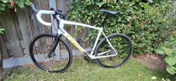 Used Trek Domane AL 4 Disc 2021 2021 Road & Gravel, Weiß — image 2 of 6