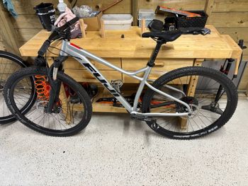 Used Fuji Tahoe 29 1.3 2020 2020 Mountainbike, Hellgrau — image 2 of 9