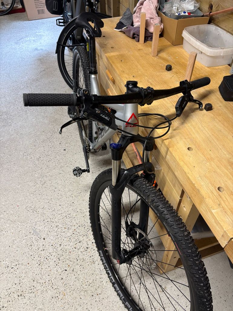Used Fuji Tahoe 29 1.3 2020 2020 Mountainbike, Hellgrau — image 9 of 9
