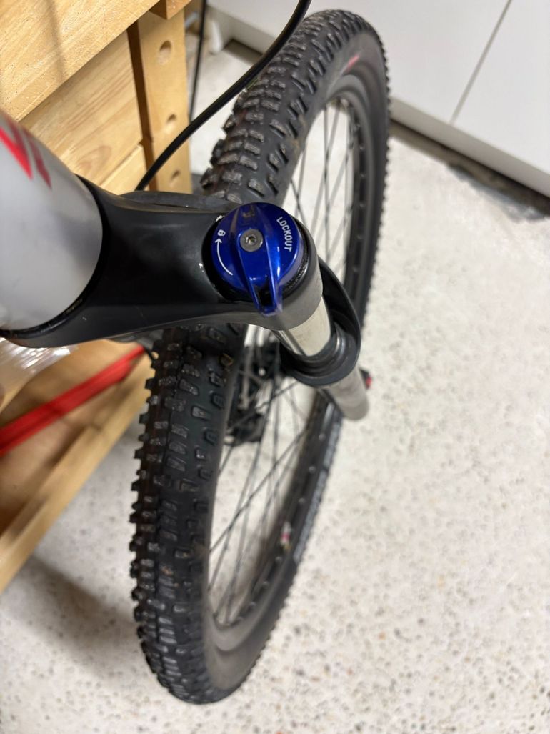 Used Fuji Tahoe 29 1.3 2020 2020 Mountainbike, Hellgrau — image 7 of 9