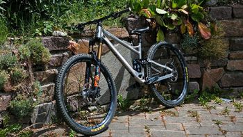 Used Banshee Prime V3.1 2023 Raw 2023 Mountainbike — image 2 of 15