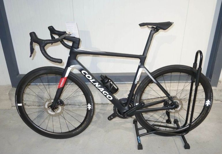 Used Colnago V4Rs Shimano Ultegra Di2 2025 2025 Road & Gravel, Black — image 2 of 3