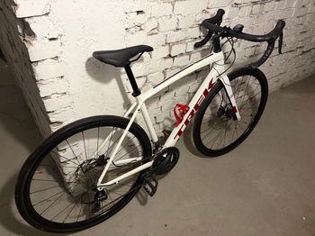 Used Trek Domane AL 3 Disc 2022 2022 Road & Gravel, Weiß — image 71 of 71