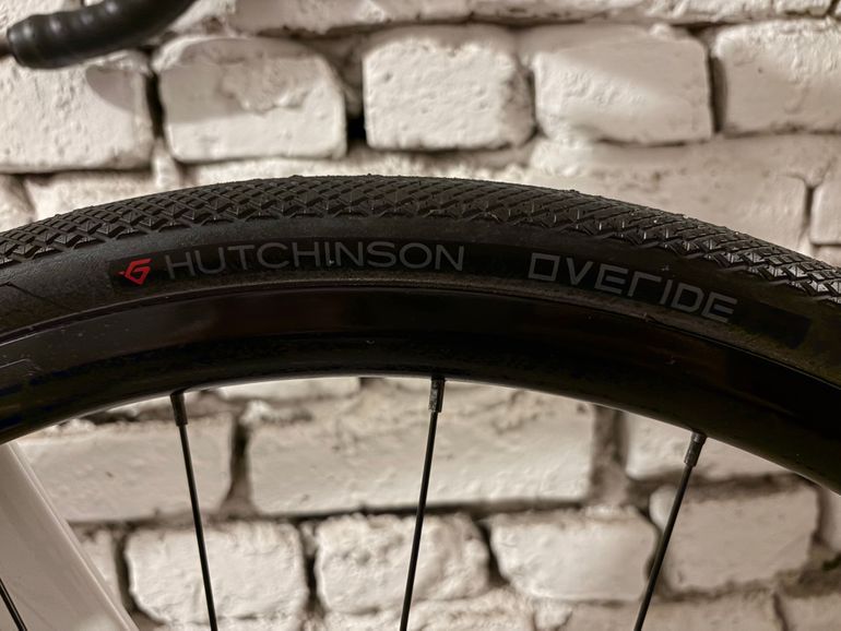 Used Trek Domane AL 3 Disc 2022 2022 Road & Gravel, Weiß — image 10 of 71