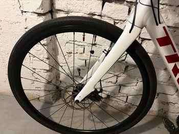 Gebrauchtes Trek Domane AL 3 Disc 2022 2022 Road & Gravel, Weiß — Bild 79 von 80
