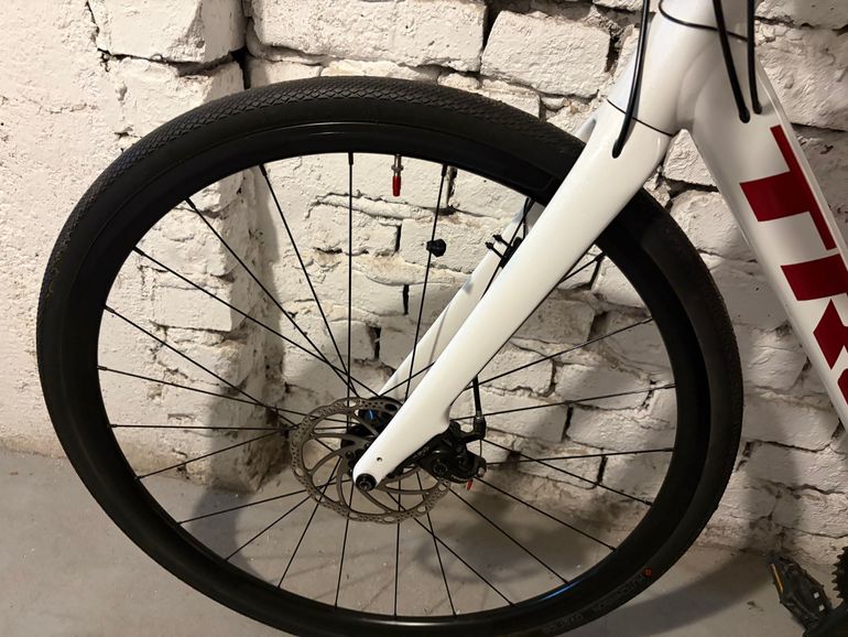 Gebrauchtes Trek Domane AL 3 Disc 2022 2022 Road & Gravel, Weiß — Bild 79 von 80