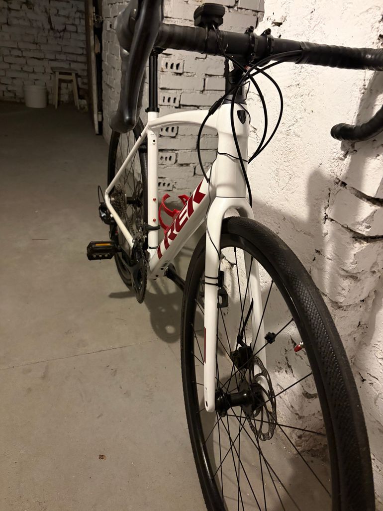 Used Trek Domane AL 3 Disc 2022 2022 Road & Gravel, Weiß — image 3 of 71