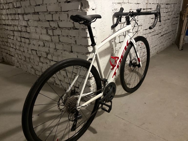 Used Trek Domane AL 3 Disc 2022 2022 Road & Gravel, Weiß — image 65 of 71