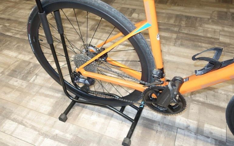 Used BMC Roadmachine ONE 2023 2023 Road & Gravel, Naranja — image 3 of 3