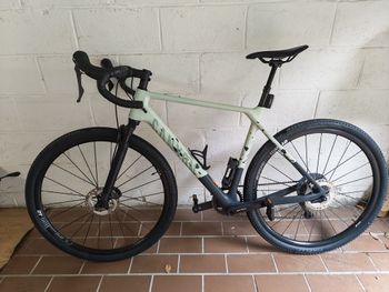 Used Canyon Grizl CF SL 8 Suspension 1by 2022 2022 Road & Gravel — image 2 of 8