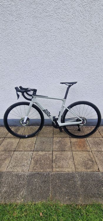 Used Rose XLITE 04 Ultegra Di2 2022 2022 Road & Gravel, Light Gray — image 2 of 7
