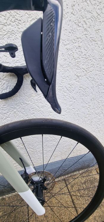 Used Rose XLITE 04 Ultegra Di2 2022 2022 Road & Gravel, Light Gray — image 7 of 7