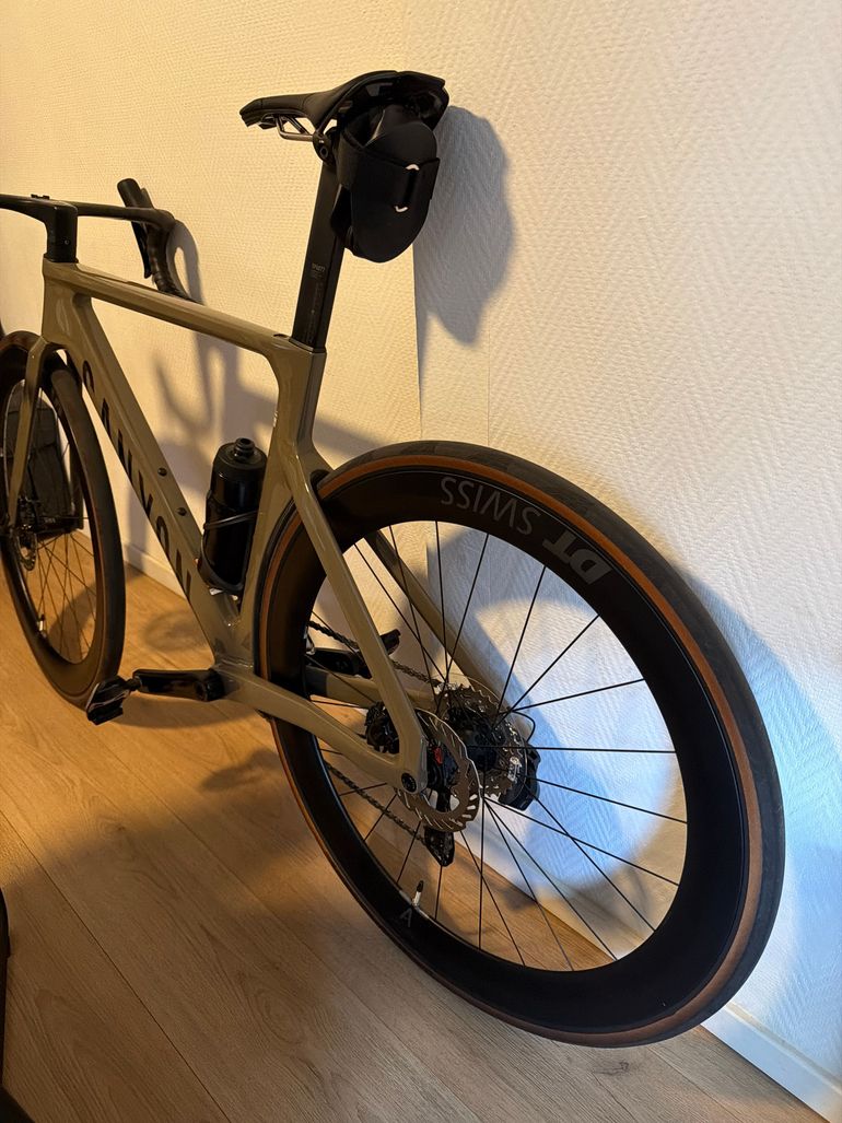 Used Canyon Aeroad CF SLX 7 Di2 2026 2026 Road & Gravel, Grün — image 2 of 3