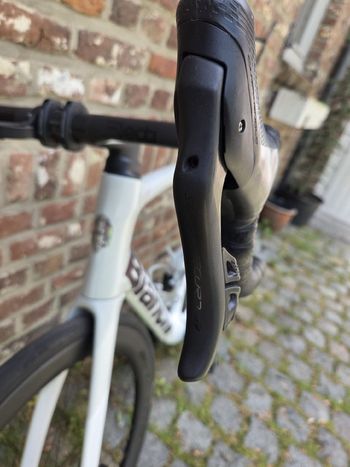 Used Bianchi Oltre Campagnolo Super Record EPS 2025 Road & Gravel — image 23 of 23