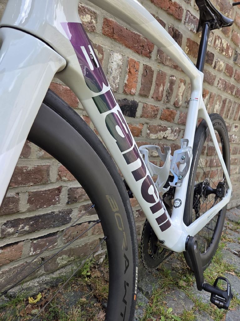 Used Bianchi Oltre Campagnolo Super Record EPS 2025 Road & Gravel — image 21 of 23