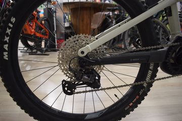 Gebrauchtes KTM Macina kapoho Shimano Deore 2025 Mountainbike, Weiß — Bild 4 von 4