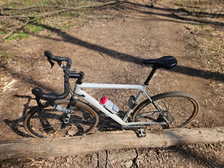 Used CUBE CROSS RACE 2022 2022 Road & Gravel, Light Gray — image 3 of 5