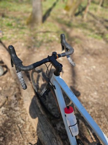 Used CUBE CROSS RACE 2022 2022 Road & Gravel, Light Gray — image 2 of 5