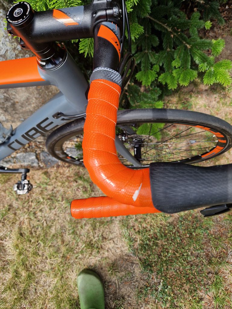 Used CUBE ATTAIN SL Disc 2019 2019 Road & Gravel — image 6 of 6