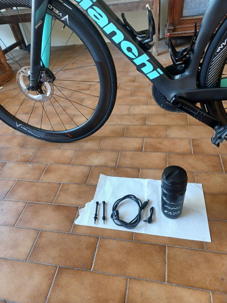 Used Bianchi Oltre PRO Ultegra Di2 2023 2023 Road & Gravel, Black — image 5 of 5