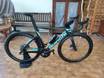Used Bianchi Oltre PRO Ultegra Di2 2023 2023 Road & Gravel, Black — image 4 of 5