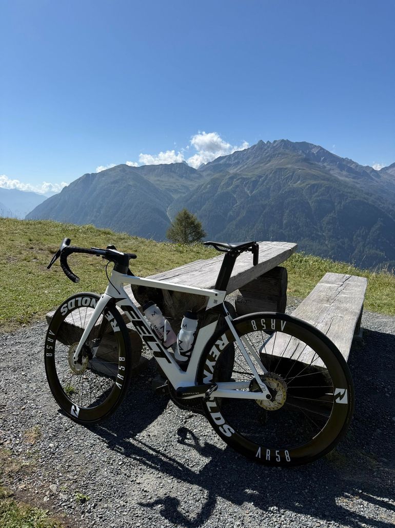 Used Felt AR Advanced Ultegra 2020 2020 Road & Gravel, Weiß — image 2 of 3