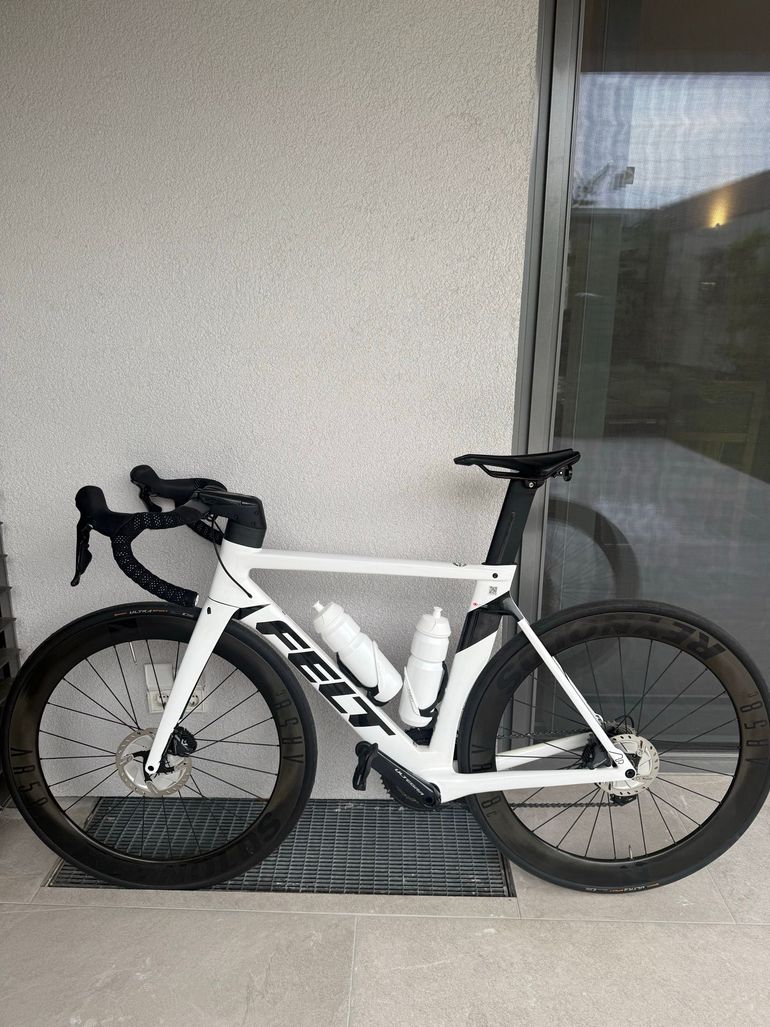 Used Felt AR Advanced Ultegra 2020 2020 Road & Gravel, Weiß — image 1 of 3