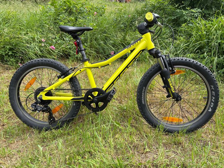 Used Scott Scale 20 2022 2022 Youth, Orange — image 1 of 4