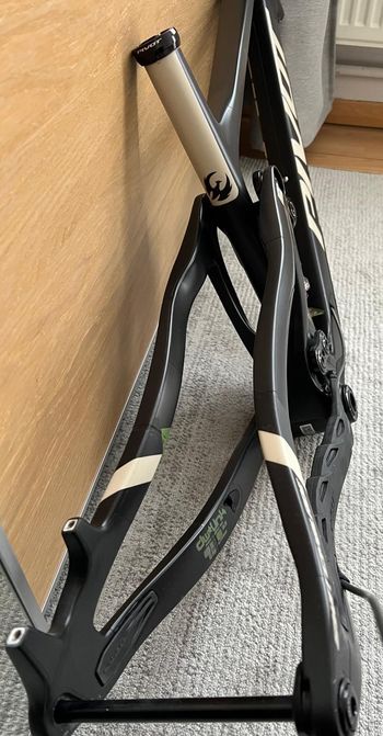 Used Pivot Switchblade Frameset 2024 Mountainbike — image 3 of 5