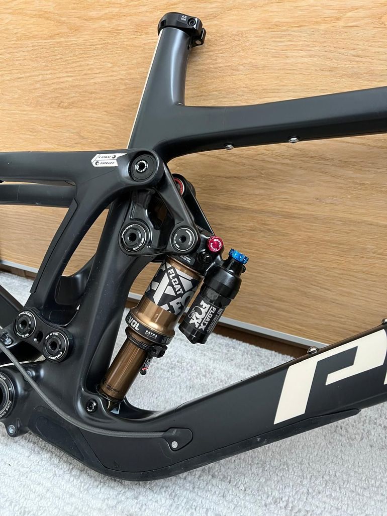 Used Pivot Switchblade Frameset 2024 Mountainbike — image 5 of 5