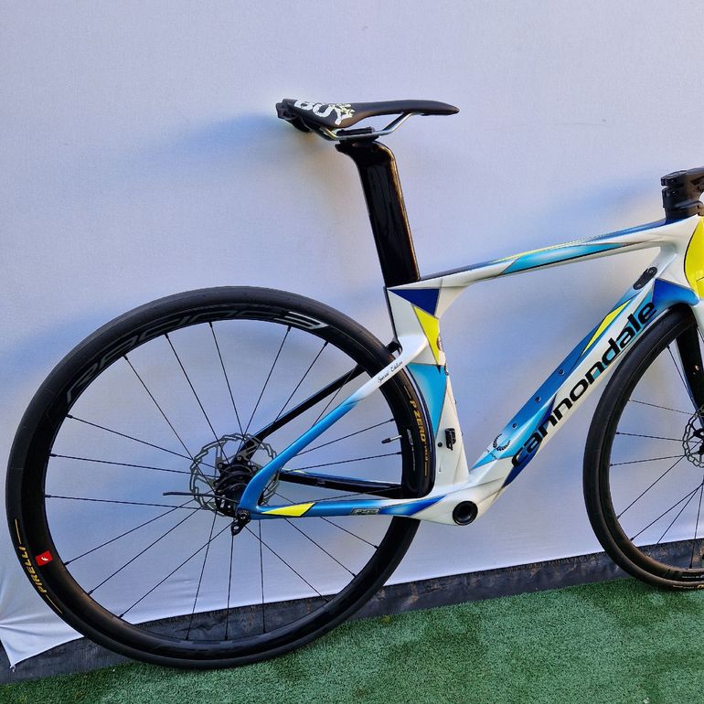 Used Cannondale SystemSix Hi-MOD Ultegra Di2 2023 Frameset 2023 Road & Gravel, Blue — image 3 of 5