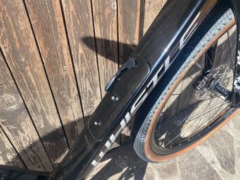 Used Whistle Kiowa GRX820 2x12v 2025 Road & Gravel, Nero — image 5 of 9