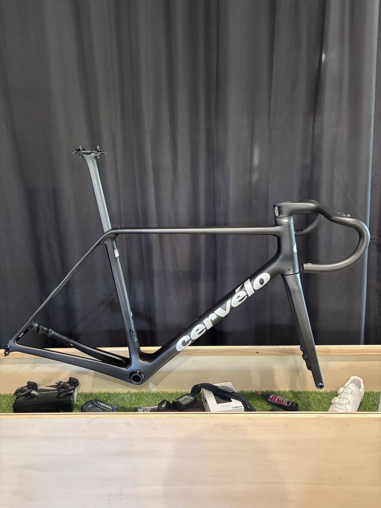 Used Cervélo R5 Frameset 2026 Frameset 2026 Road & Gravel — image 1 of 3