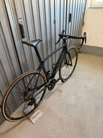 Giant TCR Advanced, Disc 1 2023 2023 Road & Gravel d'occasion — image 2 sur 10