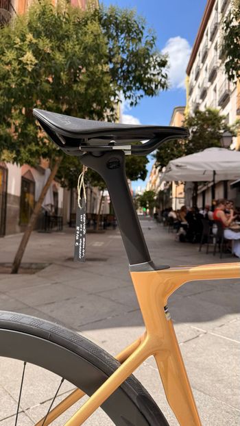 Used cervelo soloist Cervelo soloist Custom Shimano Ultegra Di2 2024 Road & Gravel, Orange — image 10 of 11
