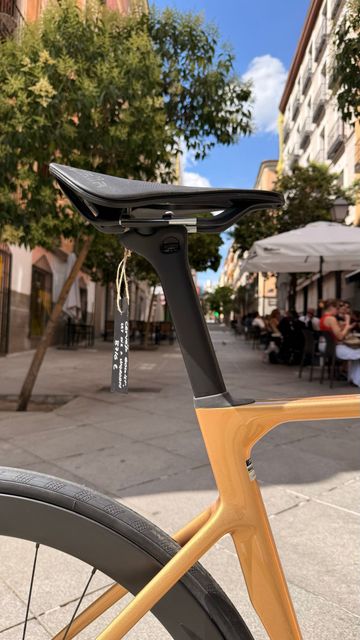 Cervelo soloist Custom Shimano Ultegra Di2 2024 Road & Gravel usato, Arancione — immagine 10 di 11