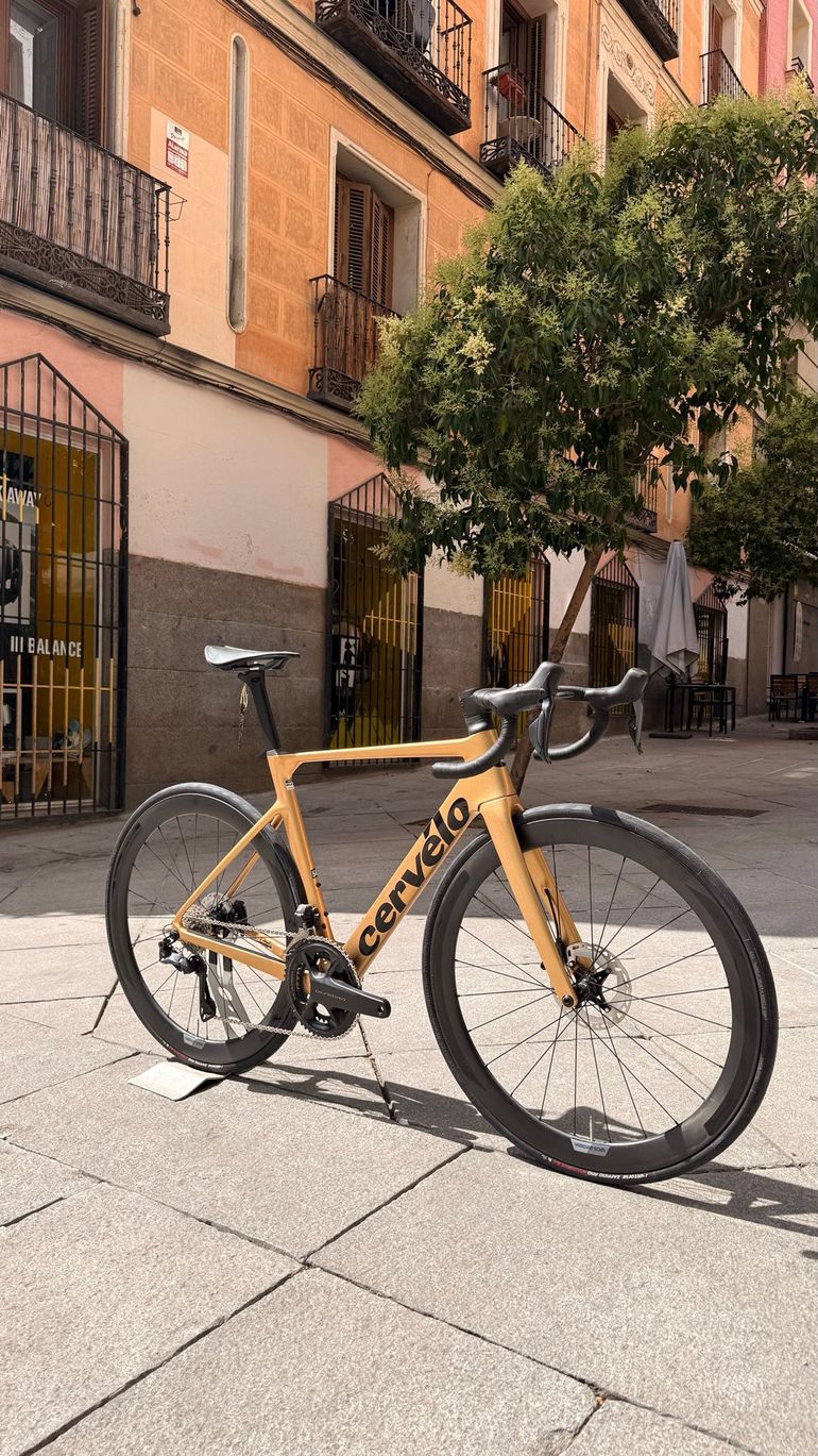Used cervelo soloist Cervelo soloist Custom Shimano Ultegra Di2 2024 Road & Gravel, Orange — image 3 of 11