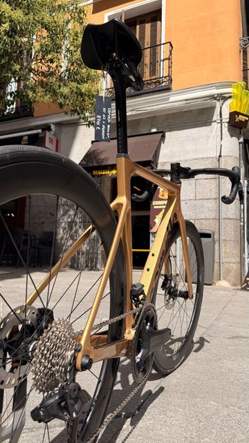 Cervelo soloist Custom Shimano Ultegra Di2 2024 Road & Gravel usato, Arancione — immagine 9 di 11